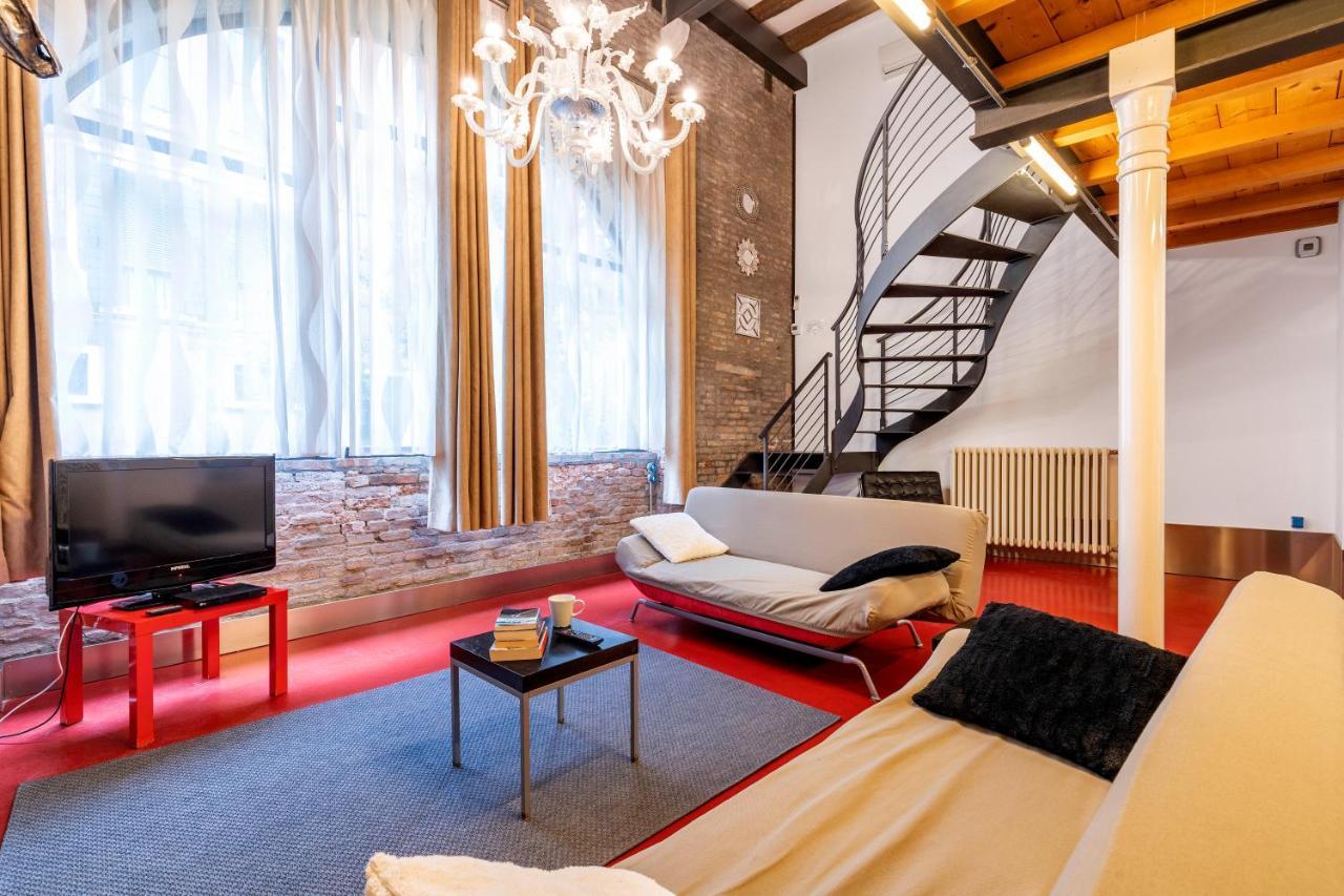 Venetian Loft Apartment Luaran gambar